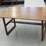 948 9135 COFFEE TABLE